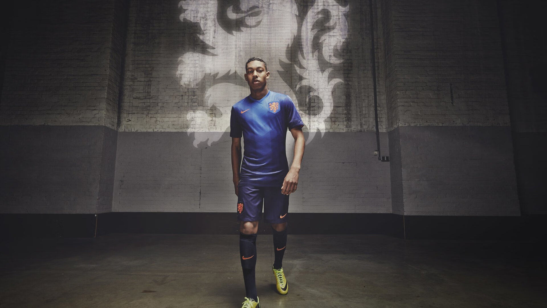 拼搏与梦想共同定义中国篮球，梦想与拼搏齐飞